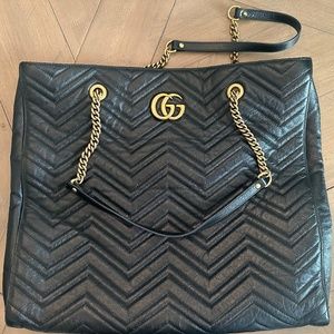 Gucci Black GG Marmont Matelasse Large Leather Tote Bag